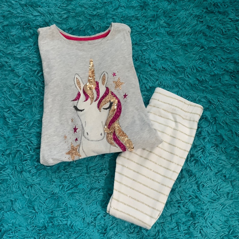 💗🌸SONOMA girls sequin shirt (6x).  ISAAC MIZRAHI cream and gold leggings (5/6)